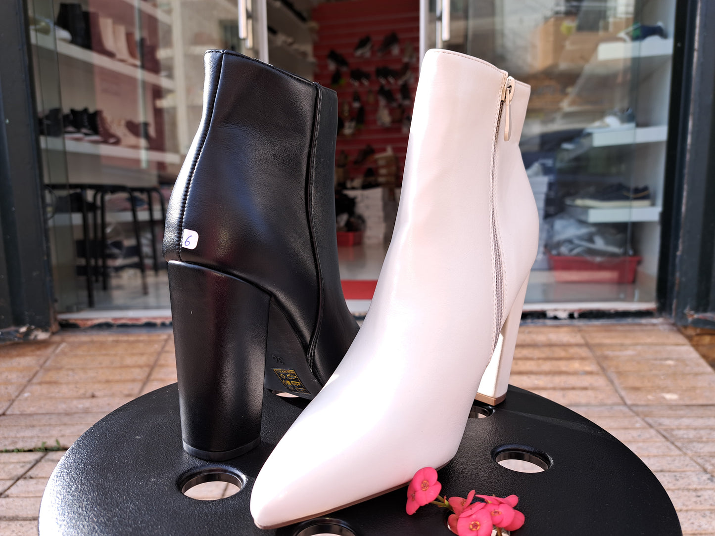 Bottes avec Talon Noir et Beige